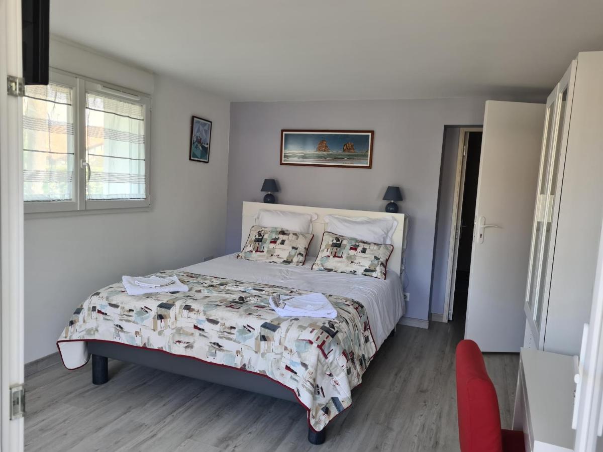 Appartement Avec Cuisine Et Grande Piscine Chauffee Hendaye Εξωτερικό φωτογραφία