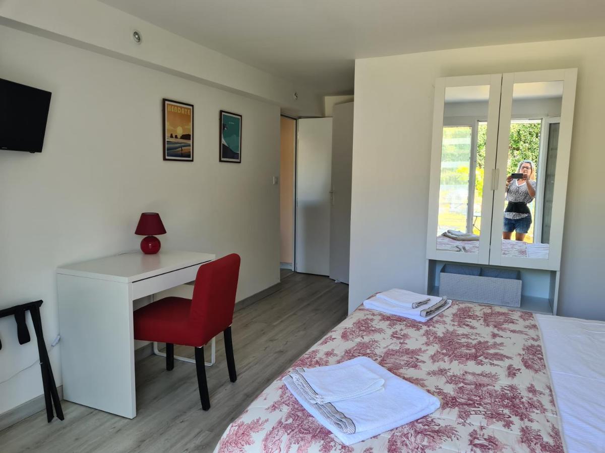 Appartement Avec Cuisine Et Grande Piscine Chauffee Hendaye Εξωτερικό φωτογραφία